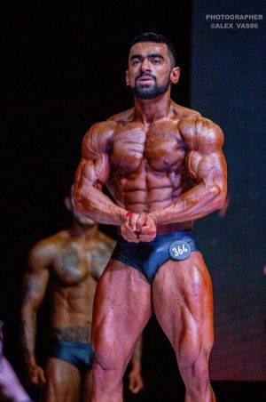 CLASSIC PHYSIQUE НОВИЧКИ
